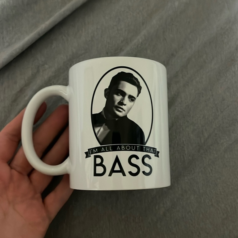 chuck bass mug